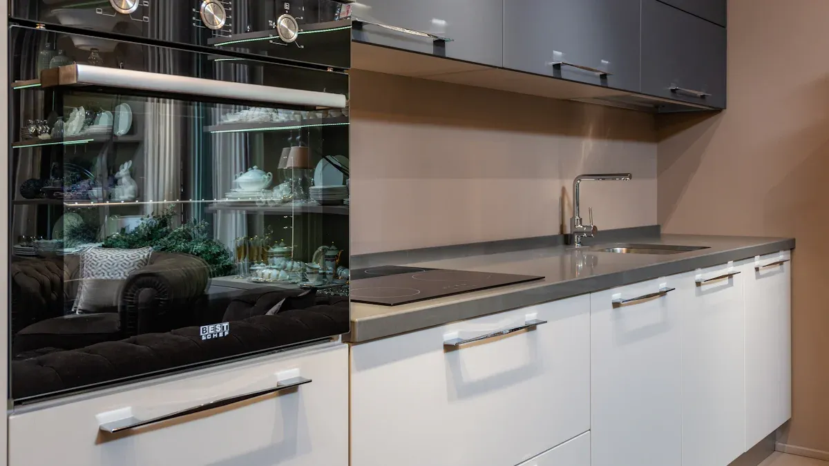 Space-Saving Advantages of ESIUO Electric Grill Indoor Models