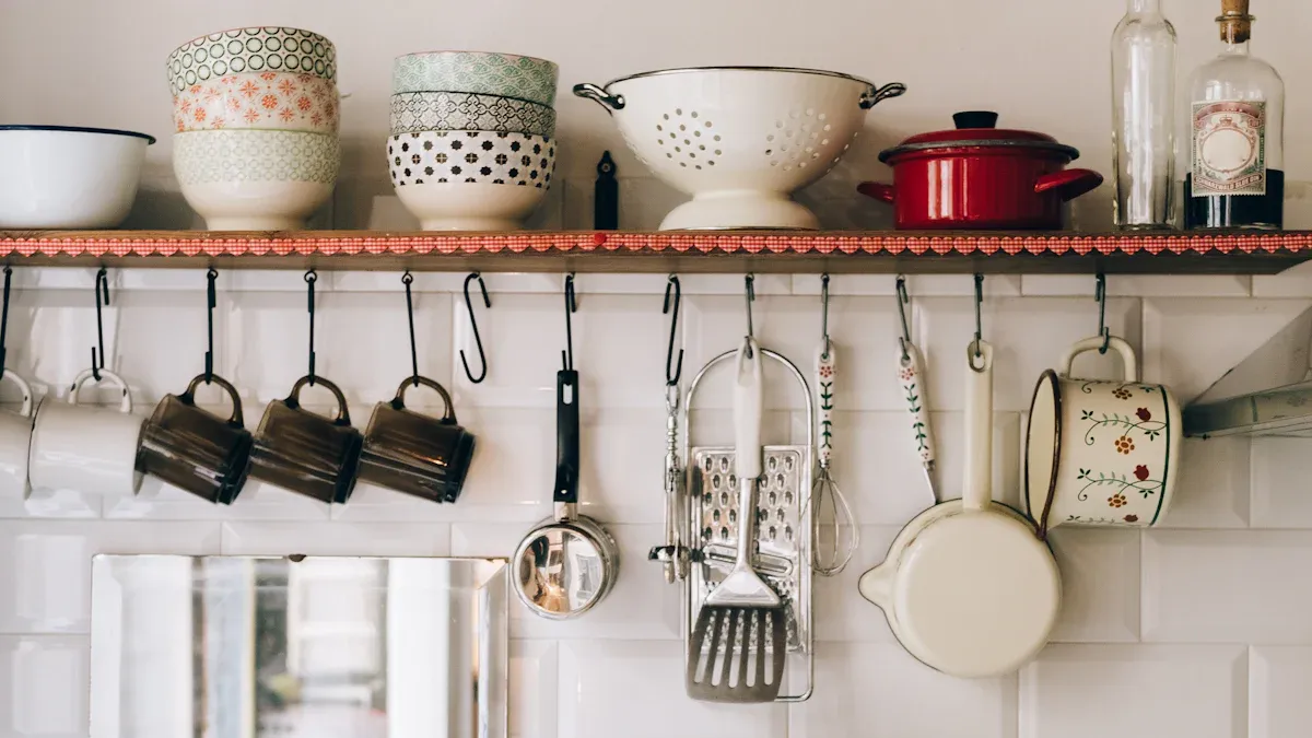Choosing PFOA-Free Cookware and Safer Alternatives