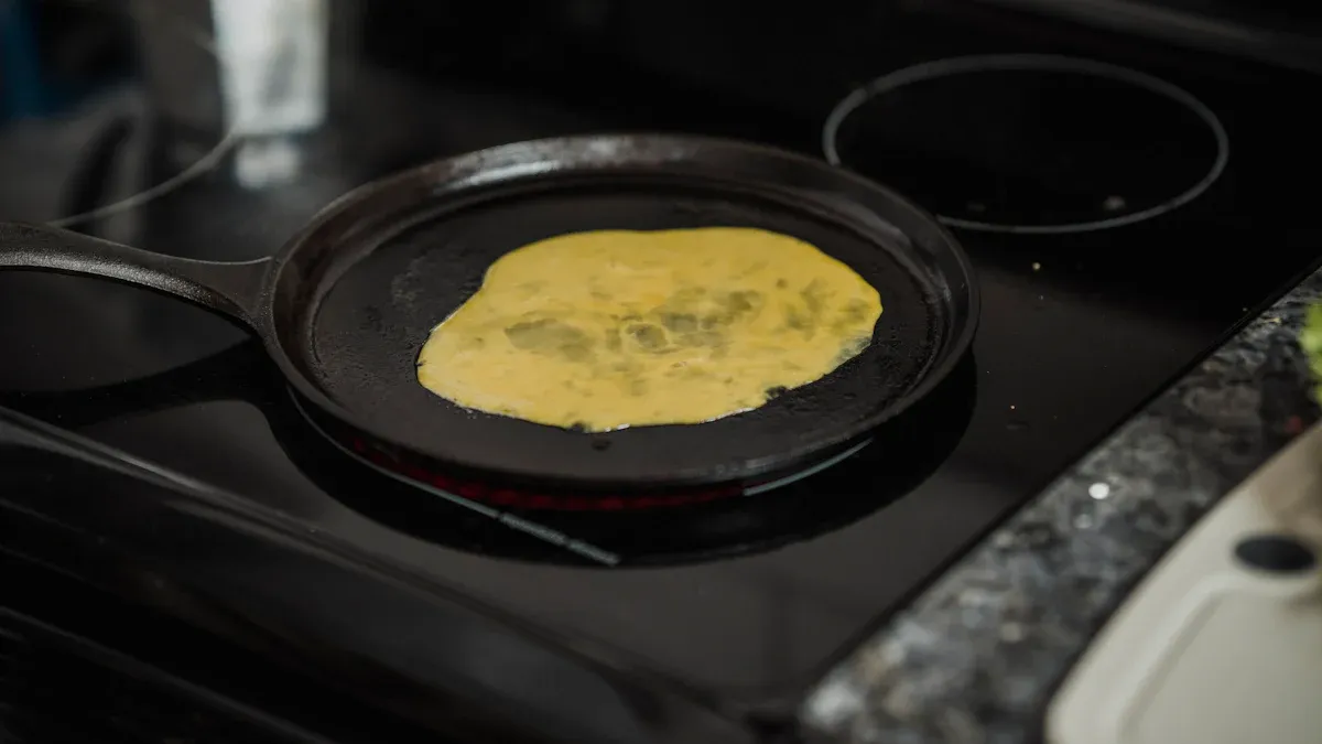 Handle Design in the Best Nonstick Frying Pan