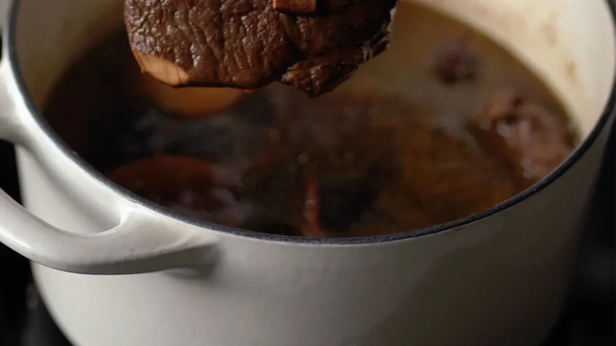 What Is a Traditional Slow Cooker?