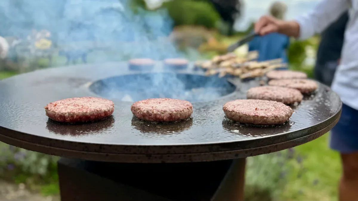 Dual-Functionality and Versatility of Portable Griddle Grill